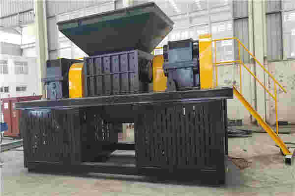 雙軸撕碎機合理潤滑的小技巧