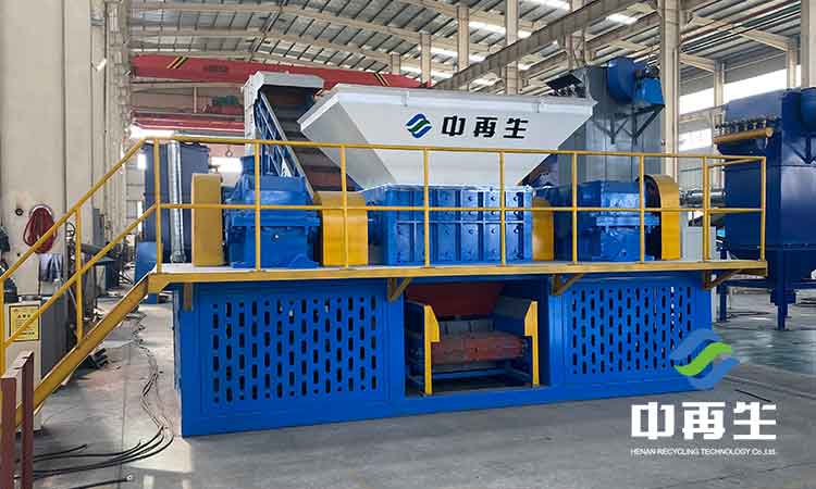 新型雙軸撕碎機(jī)的研發(fā)背景和特點(diǎn)